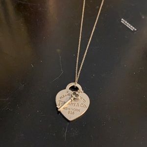 COPY - Used 100% authentic Tiffany necklace